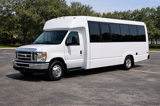 18-passenger minibus rental Tampa TX